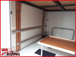 Eura Mobil Terrestra 690HB - Blick in die Heckgarage